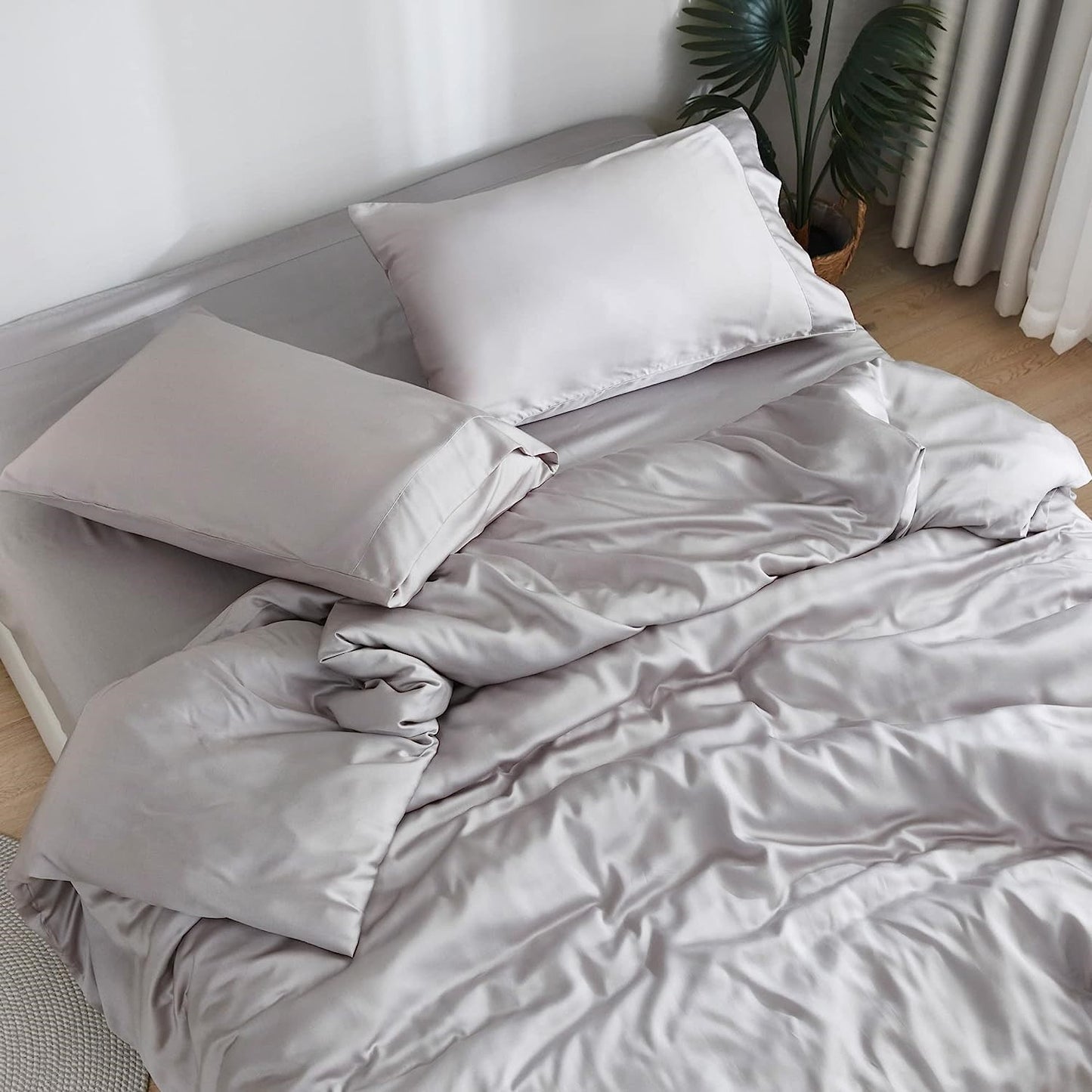 Frosty Dream: Icy Bamboo Cooling Sheets